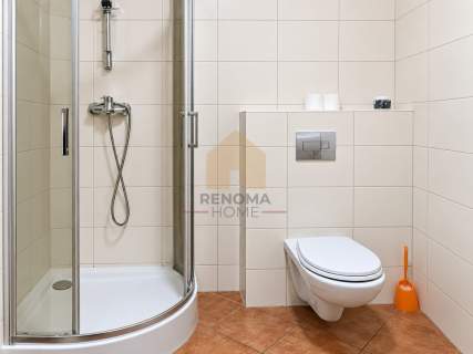 OBIEKT BIUROWO-HOTELOWY Z MIESZKANIEM 6 GARAŻY