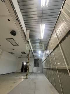 parter,parking,dobry dojazd 24h,magazyn bez okien