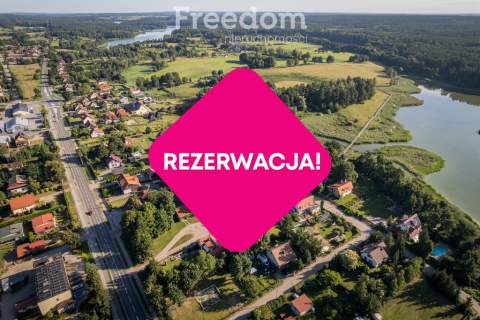 Przestronny dom z tarasami i widokiem na staw