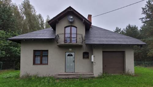 Dom do wykończenia w otulinie lasu