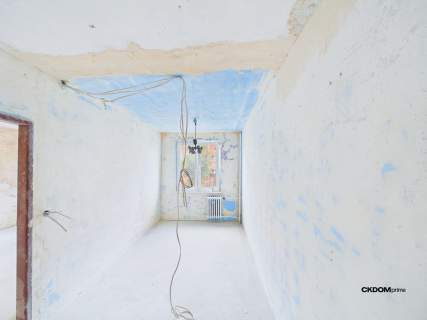 2 pok. Rejowska 32,57 m balkon 190 tys.
