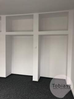 2 pokoje z własnym aneksem i WC /w cenie media