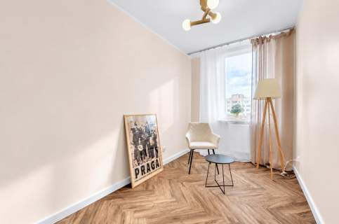 Bezpośrednio 4 pokoje po remoncie, duża loggia, KW