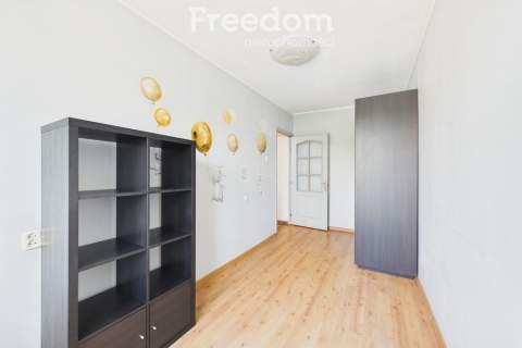Na sprzedaż 3 pokojowe mieszkanie z balkonem