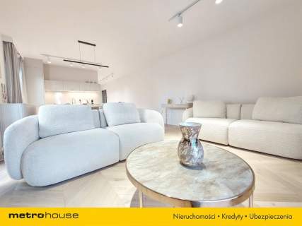 LUKSUSOWY APARTAMENT, 2 MJC POSTOJOWE, KOMÓRKA