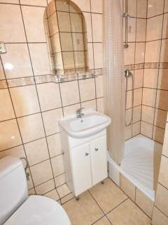 Studio z miejscem postojowym - Jasna 11-13, Okole