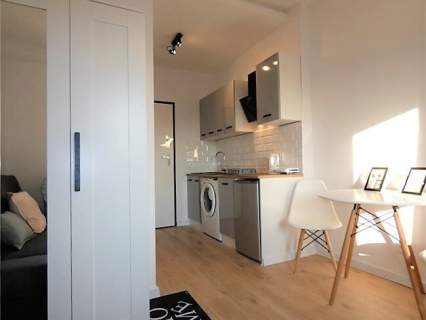 Piwna 12, jasne studio 16 m blisko Manufaktury