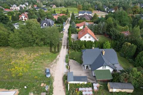 Dom 336 m - działka 1423 m - garaż Łoś