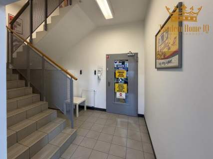 Na wynajem magazyn 560m2, biuro 275m2 w kompleksie biznesowym...