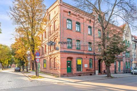 DUŻY LOKAL Z WITRYNA W ŚWIETNEJ LOKALIZACJI