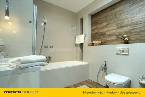 Miejski apartament z balkonem, przy Żeligowskiego 