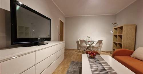 57 m 3 pokoje osobna kuchnia balkon