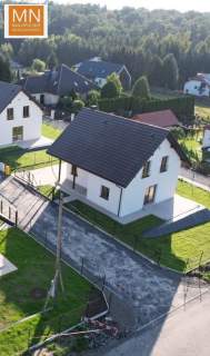 ŁUCZYCE,dom deweloperka z ogrodzeniem,piecem itp