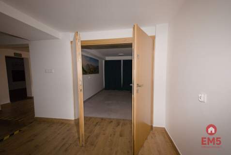 Budynek 430m2 Dom Ul. Stroma
