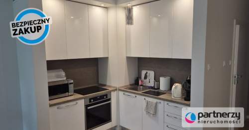 Apartamentowiec otoczony lasem 1km od plaży 