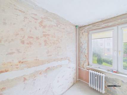 2 pok. Rejowska 32,57 m balkon 190 tys.