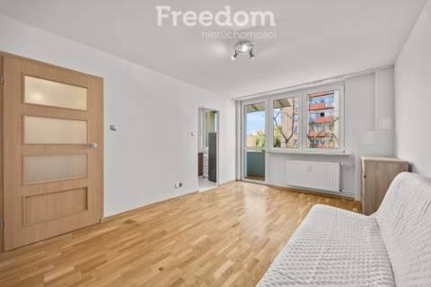 Dwa pokoje z balkonem, ulica Smocza, Muranów 34 m2