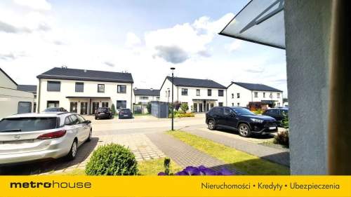 NOWOCZESNY DOM Z OGRODEM 80 m 3 SYPIALNIE