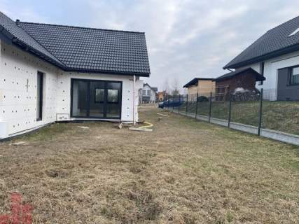 Krzywaczka,nowy dom parterowy, garaż na 2 auta