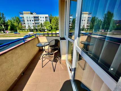 Janów, zamknięte osiedle, 3pokoje, parking, taras