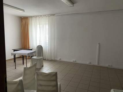 Lokal usługowy 400 m2 do wynajęcia Wołomin
