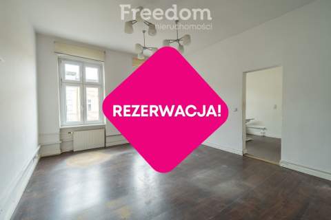 Jako mieszkanie lub lokal przy Deptaku Bogusława