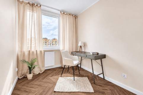 Bezpośrednio 4 pokoje po remoncie, duża loggia, KW