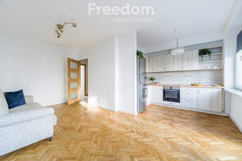 3 pokoje, Metro, Centrum, Uniwersytet.