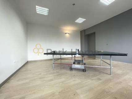 Duży lokal użytkowy na wynajem - idealny na biura