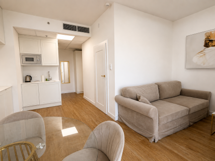 Bliska Wola Tower Nowoczesny apartament 2-pokojowy 42 m