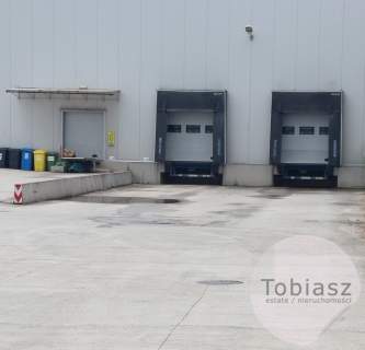 Wygodne biuro/ własne zaplecze/ parking/ magazyn