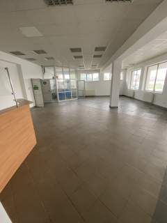 235 m2 , parter, tani prąd, rampa