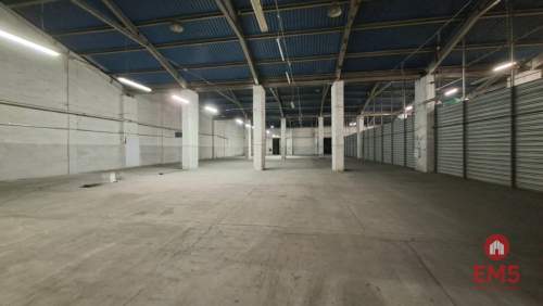 Hala-magazyn z rampą 1200 m2