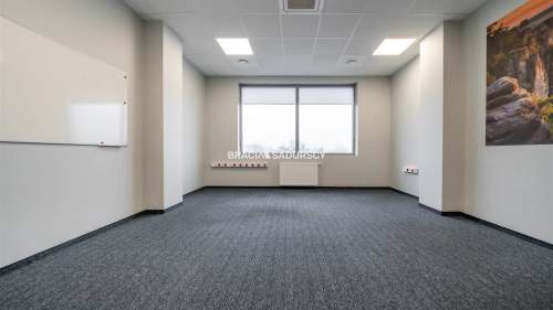 Powierzchnia biurowa z parkingiem - 400m2