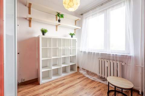3pok.z potencjałem, balkon, tramwaj, Mistrzejowice