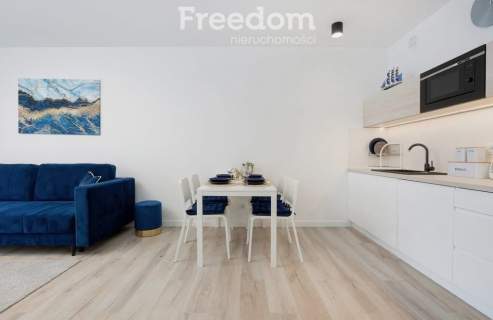 Apartament 36 m , Platinium Rewal, 50 m od morza