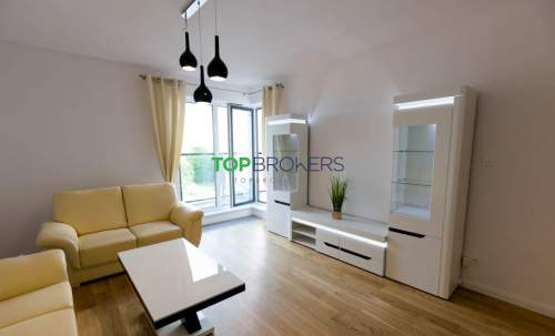 Komfortowe trzy pokoje, balkon, garaż