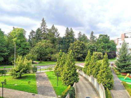 2 pokoje z widokiem na Park Grabiszyński Balkon