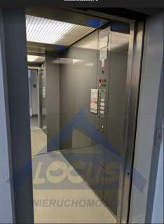 BIURO KABATY METRO