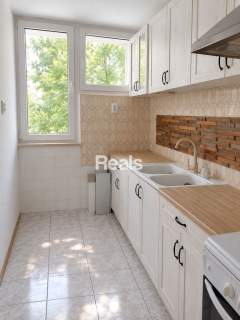 Rondo Wiatraczna. 3 pokoje do wprowadzenia. Balkon