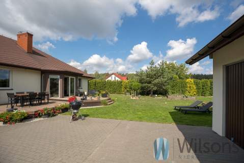 Wygodny dom z ogrodem przy lesie blisko S7