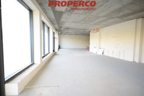 Lokal pow. 135m2, os. Uroczysko