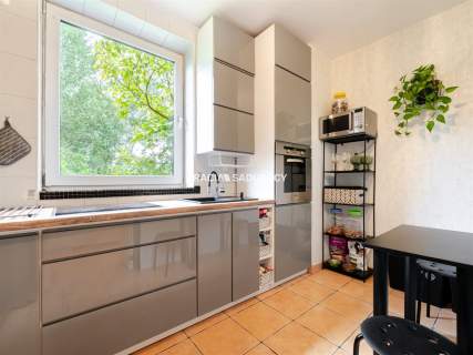 3 pokoje z ogrodem 130 m i kominkiem