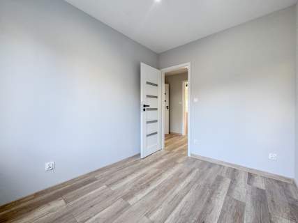Mieszkanie 3 pokojowe na wysokim parterze