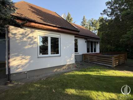 Dom wolnostojący 5 pokoi / Działka 694 metry