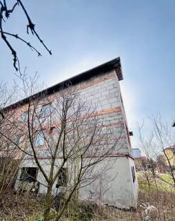 Dom w stanie surowym na sprzedaż 180 m2