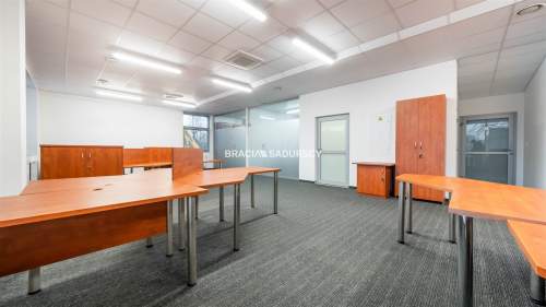Powierzchnia biurowa z parkingiem - 250m2