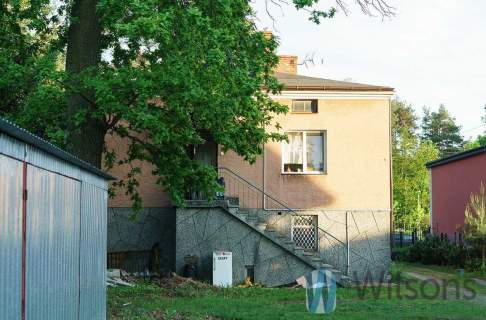 Działka budowlana z domem z lat 50