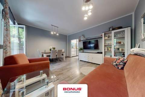 Apartament z ogródkiem i parkingiem os. Poziomkowe