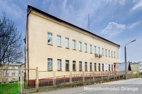 Nieruchomość pod biuro, placówkę medyczną